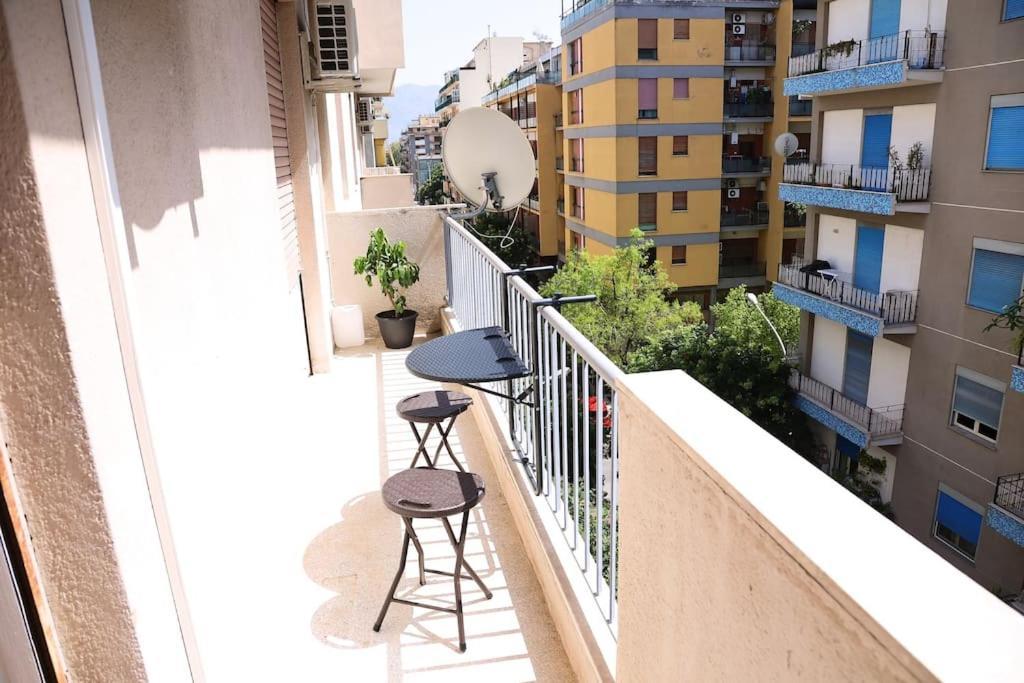 La Casa Del Maggiore, Tra Mare E Centro Apartamento Palermo Exterior foto
